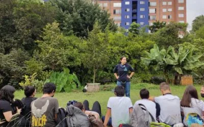 guide talking to a group of students